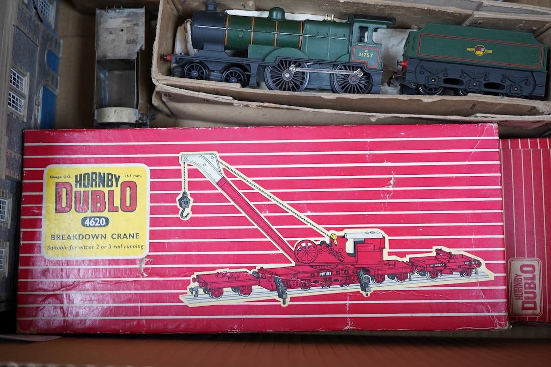 Three part-built 0 gauge railway brass and white metal locomotives by John Worsley; an ACE Products kit of an SR Bullied light Pacific with its original box, a SECR Wainwright H class 0-4-4T locomotive and an LNER class